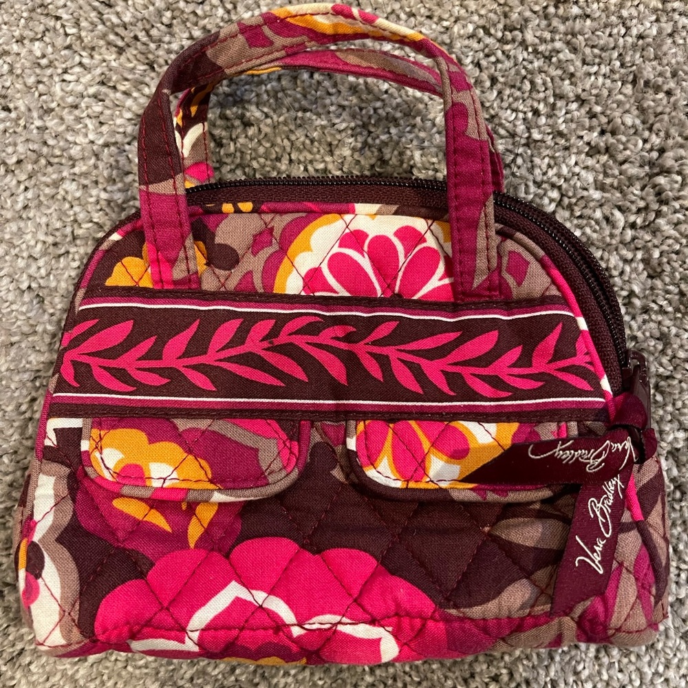 Vera Bradley Clutch -so cute!